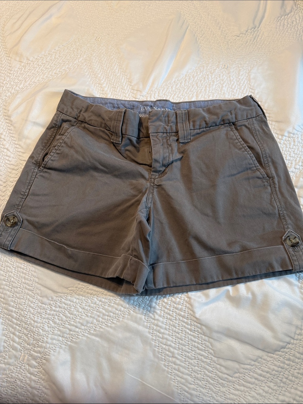 Banana Republic Size 2 Charcoal Gray Cotton-Blend Bermuda Shorts